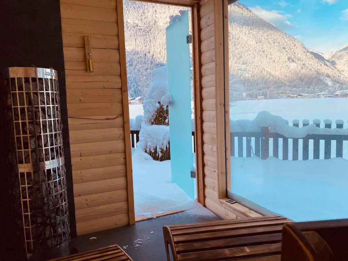 Forest Chalet, 15 Min To Salzburg Olt Town, And Most Beautiful Lakes, Secluded Location, 1,000 Sqm Garden, Mountainview, Panorama Sauna, Bath Whirlpool, Bbq&Bikes&Sunbeds For Free, Up To 10 P Golling an der Salzach Buitenkant foto