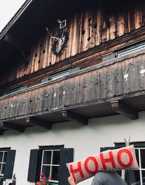 Forest Chalet, 15 Min To Salzburg Olt Town, And Most Beautiful Lakes, Secluded Location, 1,000 Sqm Garden, Mountainview, Panorama Sauna, Bath Whirlpool, Bbq&Bikes&Sunbeds For Free, Up To 10 P Golling an der Salzach Buitenkant foto