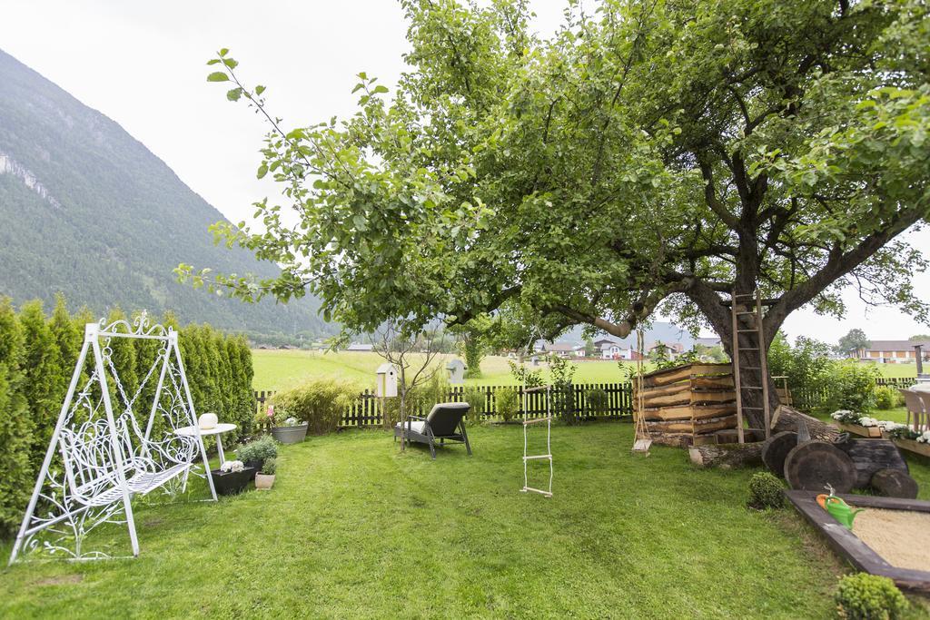 Forest Chalet, 15 Min To Salzburg Olt Town, And Most Beautiful Lakes, Secluded Location, 1,000 Sqm Garden, Mountainview, Panorama Sauna, Bath Whirlpool, Bbq&Bikes&Sunbeds For Free, Up To 10 P Golling an der Salzach Buitenkant foto