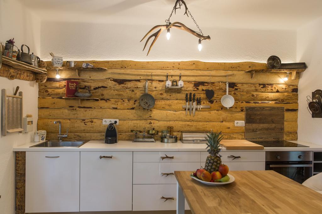 Forest Chalet, 15 Min To Salzburg Olt Town, And Most Beautiful Lakes, Secluded Location, 1,000 Sqm Garden, Mountainview, Panorama Sauna, Bath Whirlpool, Bbq&Bikes&Sunbeds For Free, Up To 10 P Golling an der Salzach Kamer foto