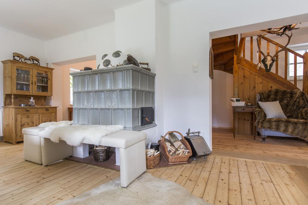 Forest Chalet, 15 Min To Salzburg Olt Town, And Most Beautiful Lakes, Secluded Location, 1,000 Sqm Garden, Mountainview, Panorama Sauna, Bath Whirlpool, Bbq&Bikes&Sunbeds For Free, Up To 10 P Golling an der Salzach Kamer foto