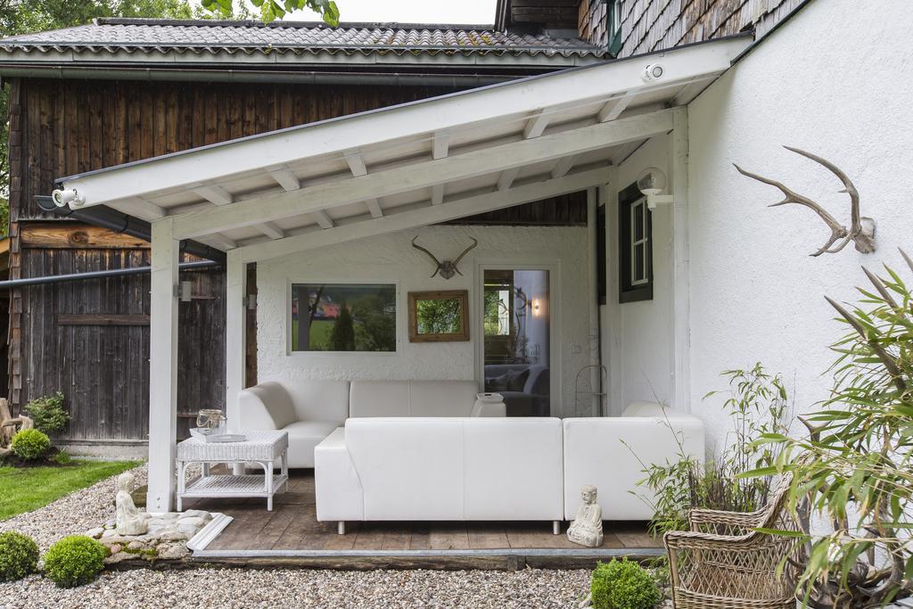 Forest Chalet, 15 Min To Salzburg Olt Town, And Most Beautiful Lakes, Secluded Location, 1,000 Sqm Garden, Mountainview, Panorama Sauna, Bath Whirlpool, Bbq&Bikes&Sunbeds For Free, Up To 10 P Golling an der Salzach Kamer foto